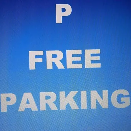 La Magdalena 3 民宿 *